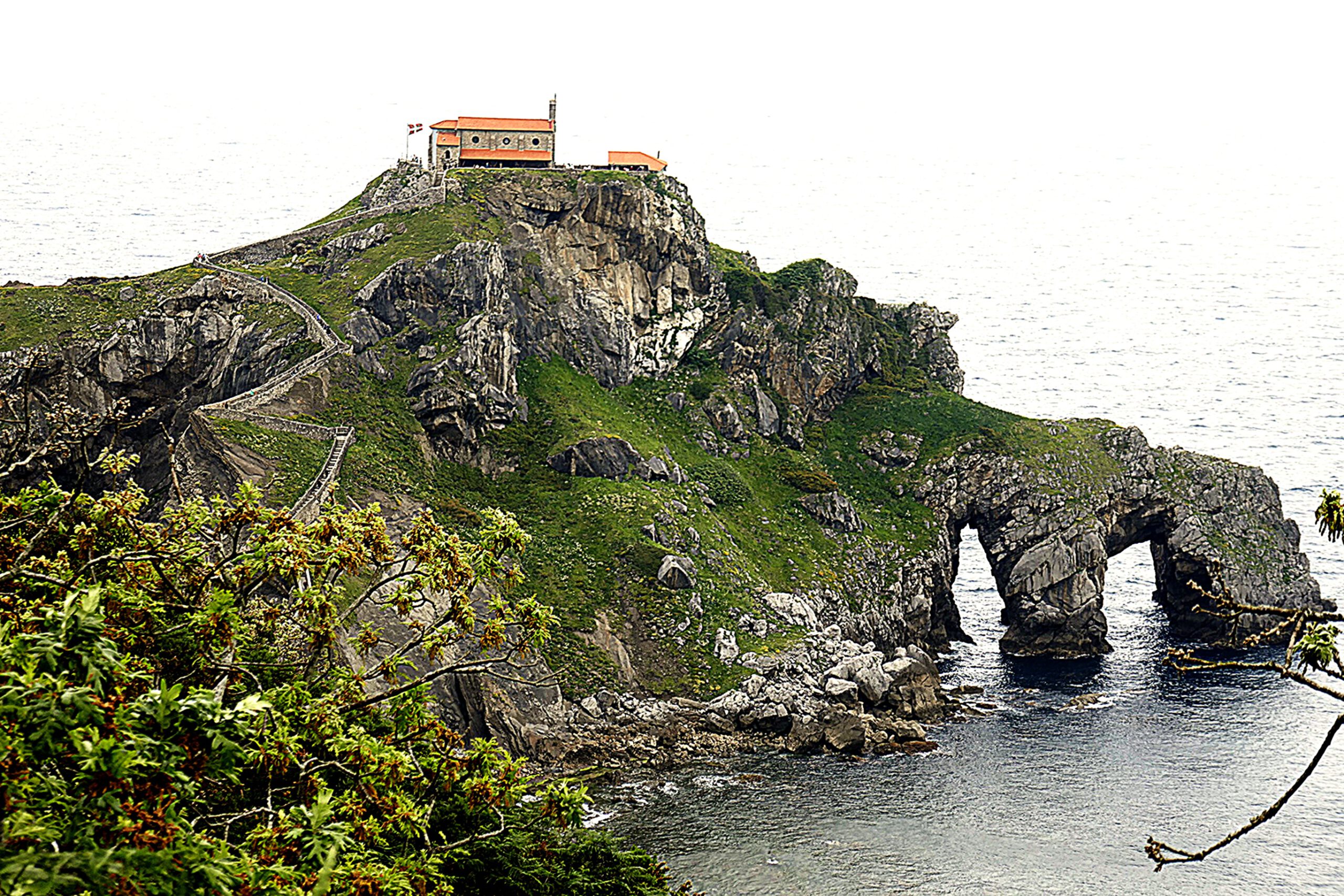 16-05-25-BAKIO- Gaztelugatxe-BERMEO